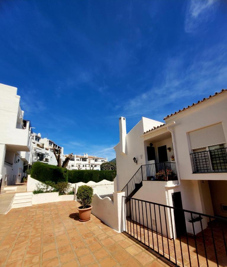 Benahavis Village Penthouse Apartment, 2 Bedrooms, Stunning Views, Swimming Pool !! Exterior foto
