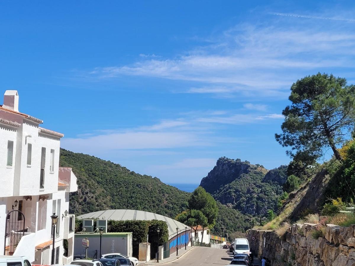Benahavis Village Penthouse Apartment, 2 Bedrooms, Stunning Views, Swimming Pool !! Exterior foto